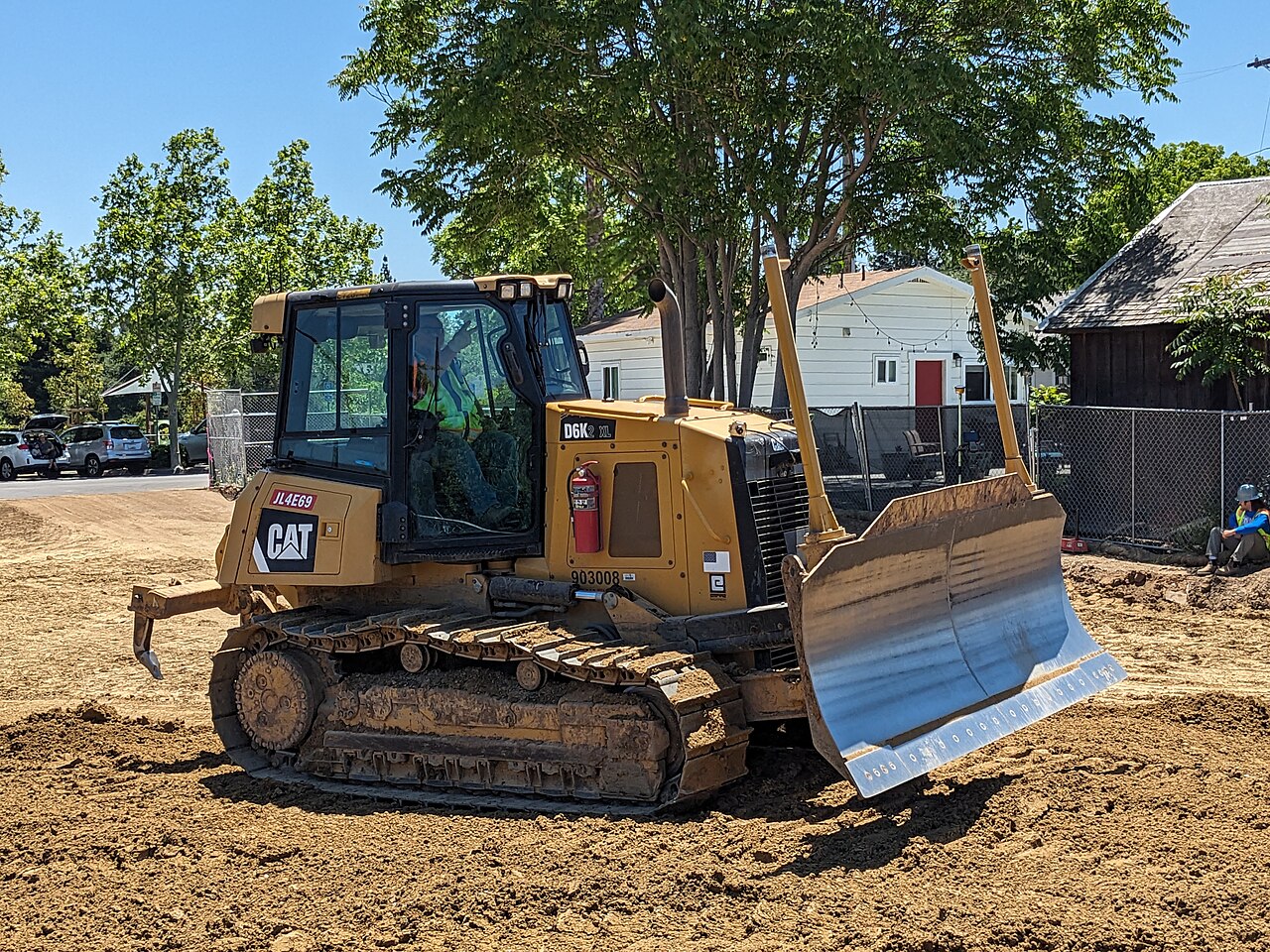 بلدوزرات تسوية ثقيلة CAT D8R